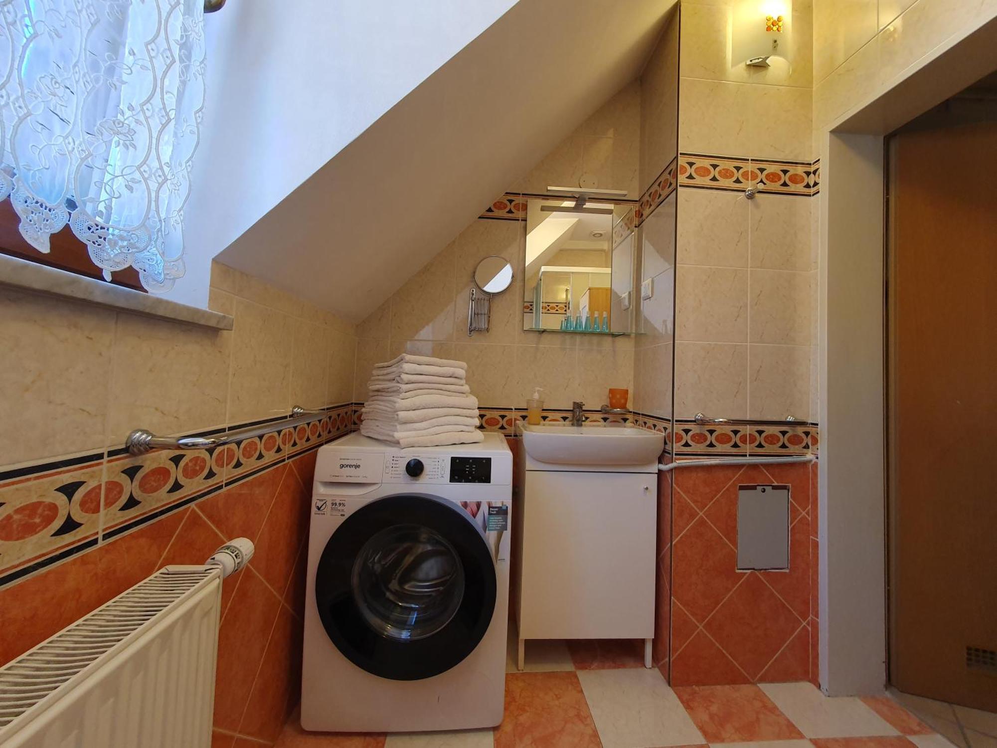 Spacious 2-Bedroom Apartment Zabjak With Ac Tour As Ljubljana Dış mekan fotoğraf